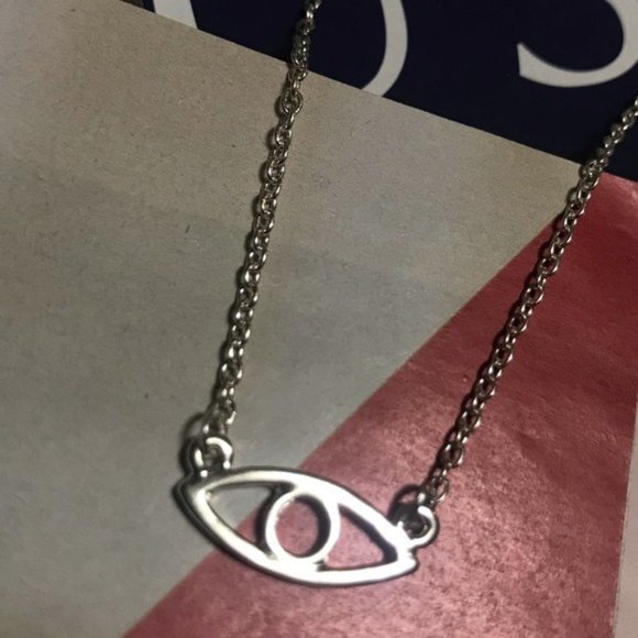 NEW Minimalist evil eye silver necklace - Picture 5 of 8